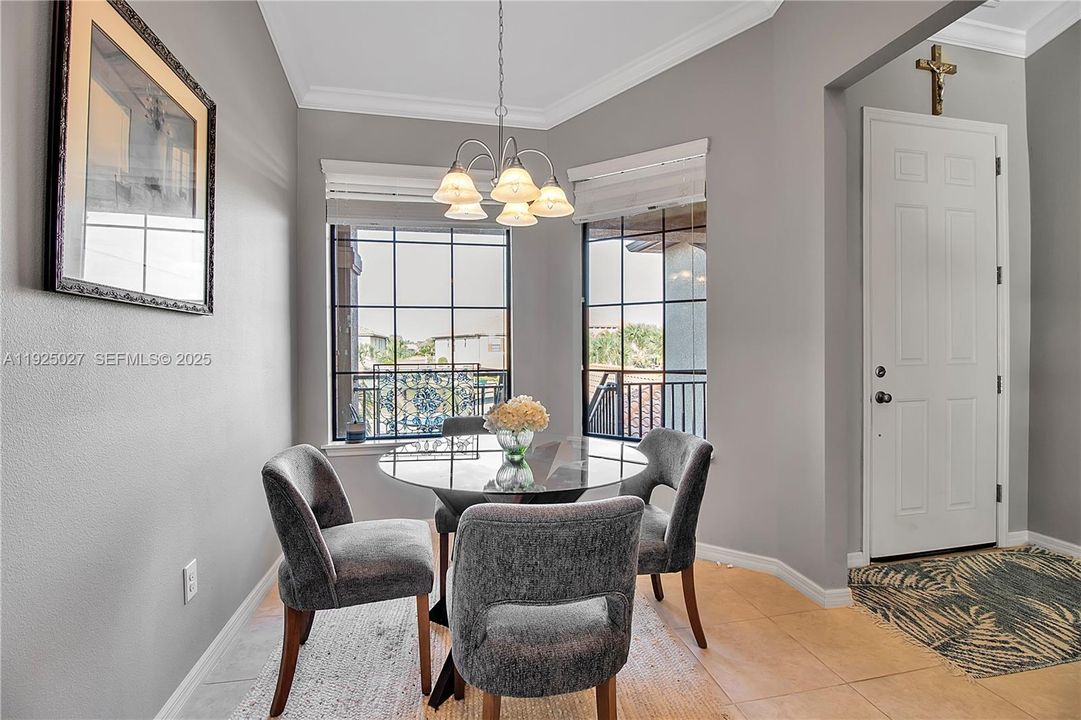 На продажу: $390,000 (2 спален, 2 ванн, 0 Квадратных фут)