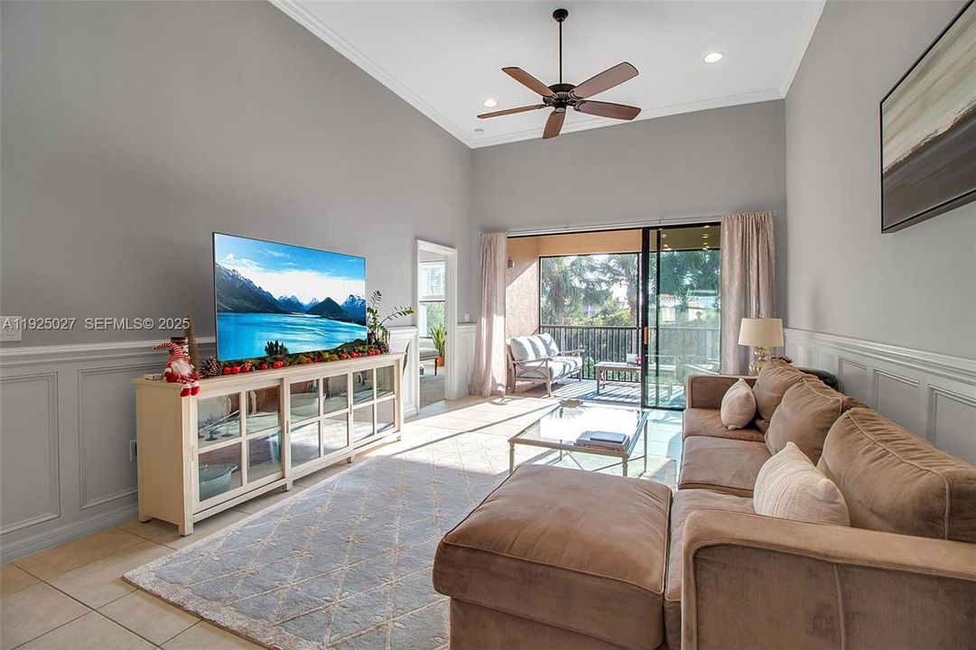 На продажу: $390,000 (2 спален, 2 ванн, 0 Квадратных фут)