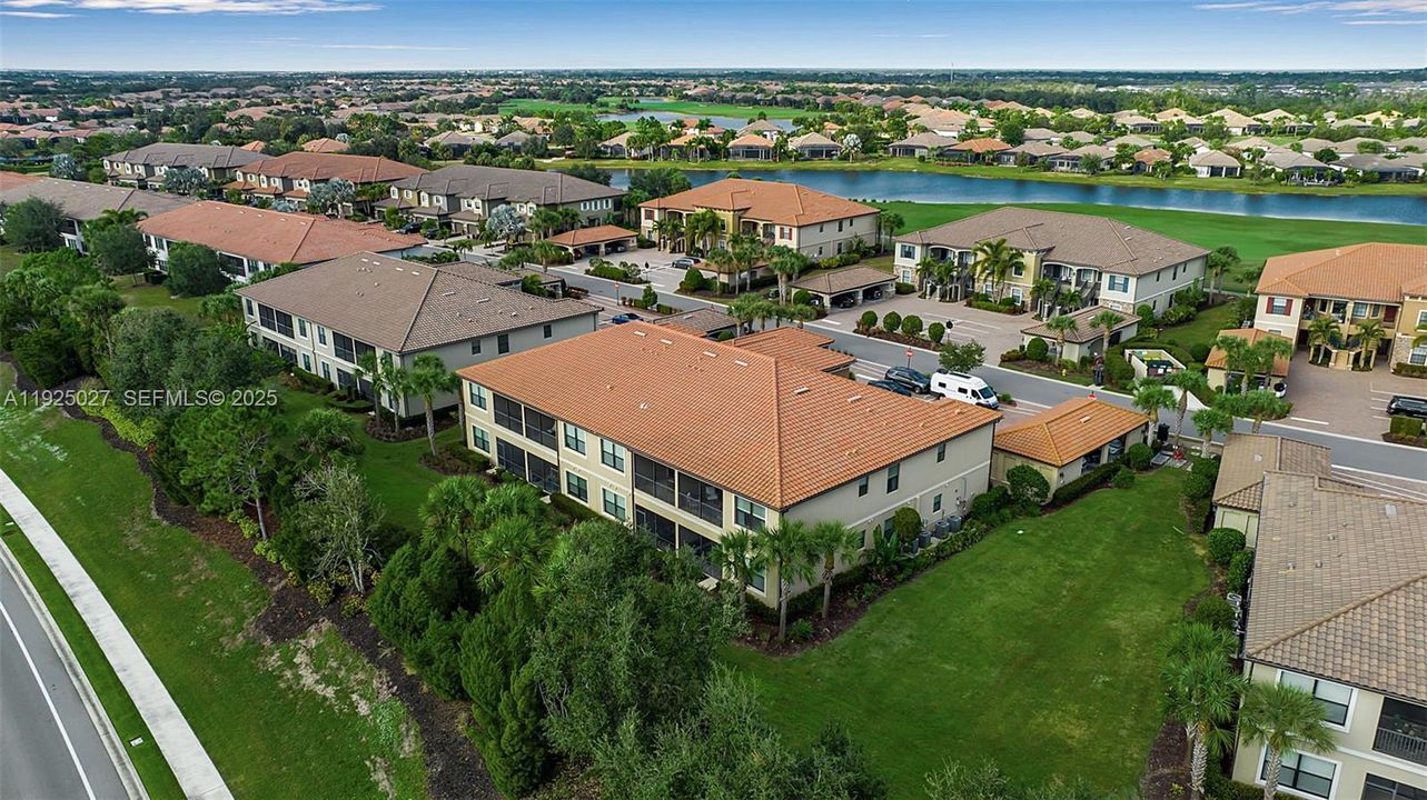 На продажу: $390,000 (2 спален, 2 ванн, 0 Квадратных фут)