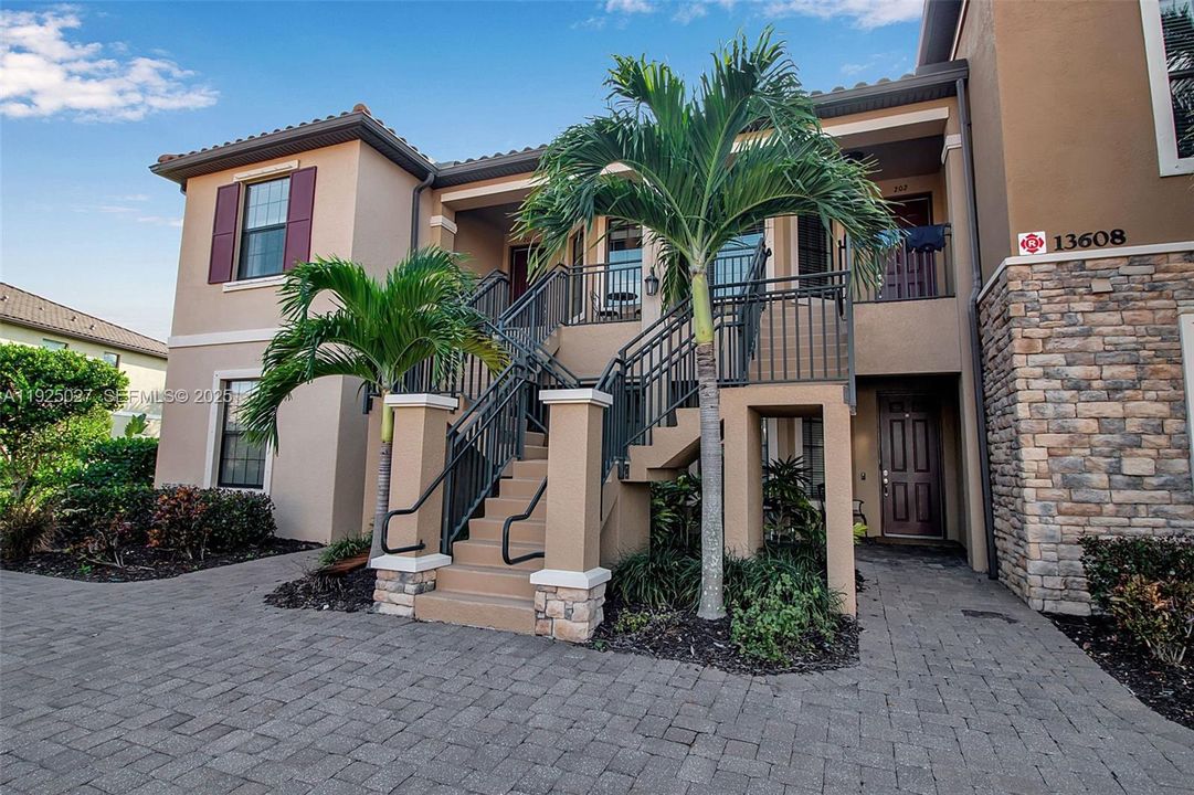 На продажу: $390,000 (2 спален, 2 ванн, 0 Квадратных фут)