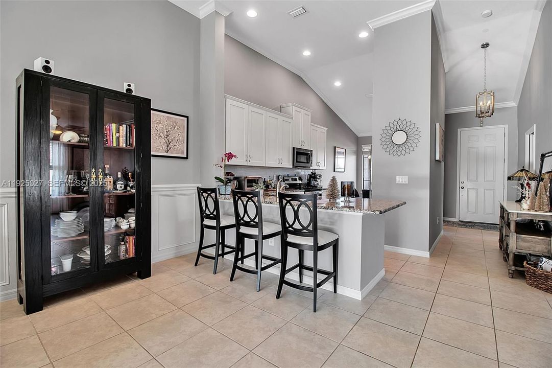 На продажу: $390,000 (2 спален, 2 ванн, 0 Квадратных фут)