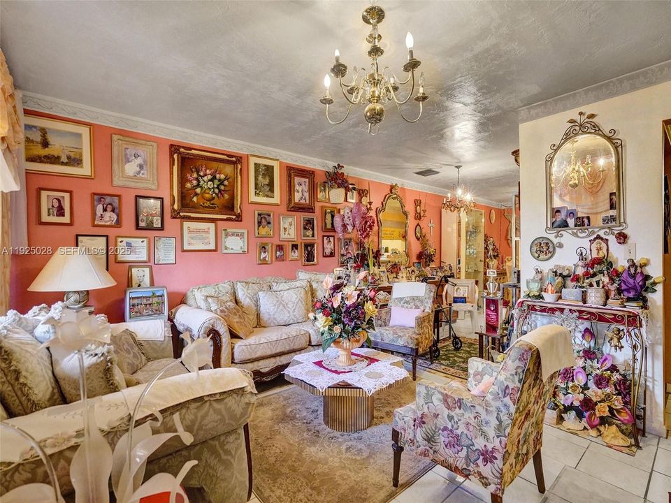 For Sale: $340,000 (3 beds, 1 baths, 1406 Square Feet)