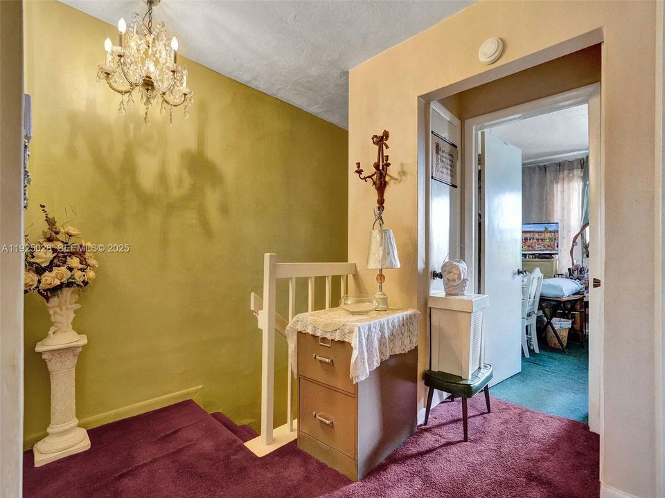 For Sale: $340,000 (3 beds, 1 baths, 1406 Square Feet)