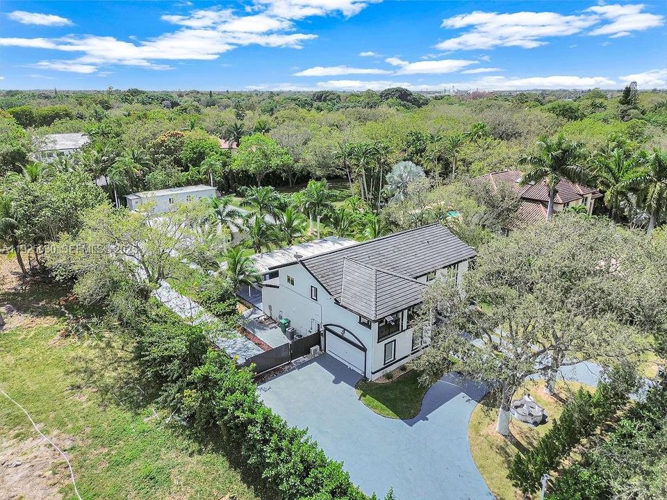 待售: $3,200,000 (5 贝兹, 4 浴室, 4119 平方英尺)