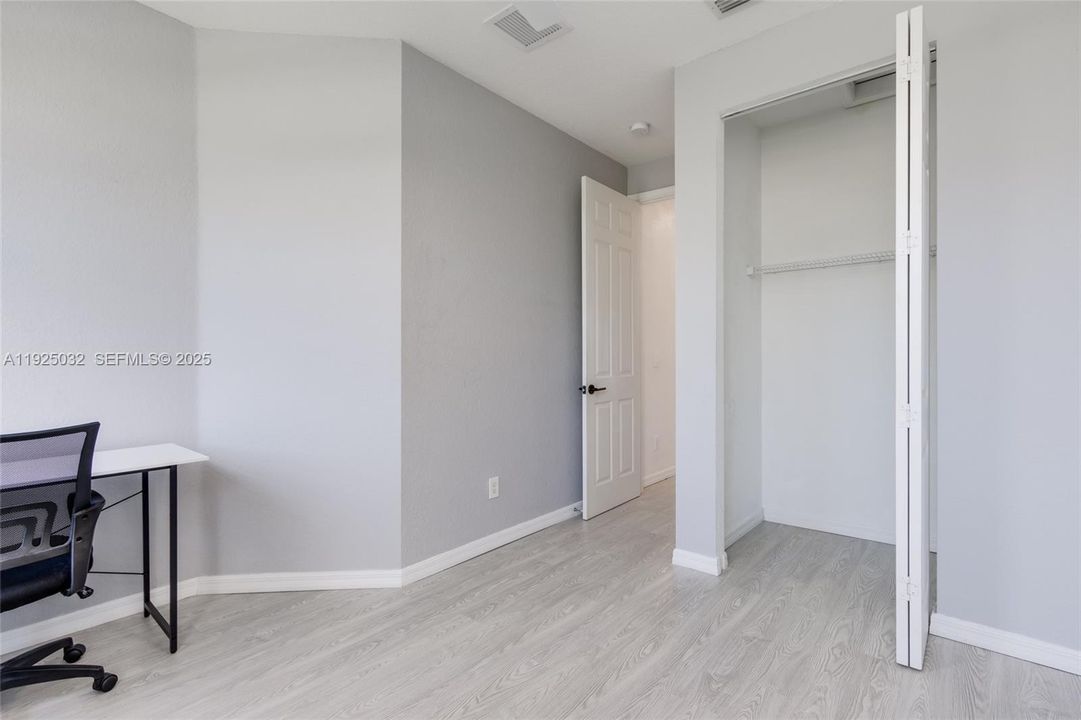 En Venta: $550,000 (3 camas, 2 baños, 1674 Pies cuadrados)