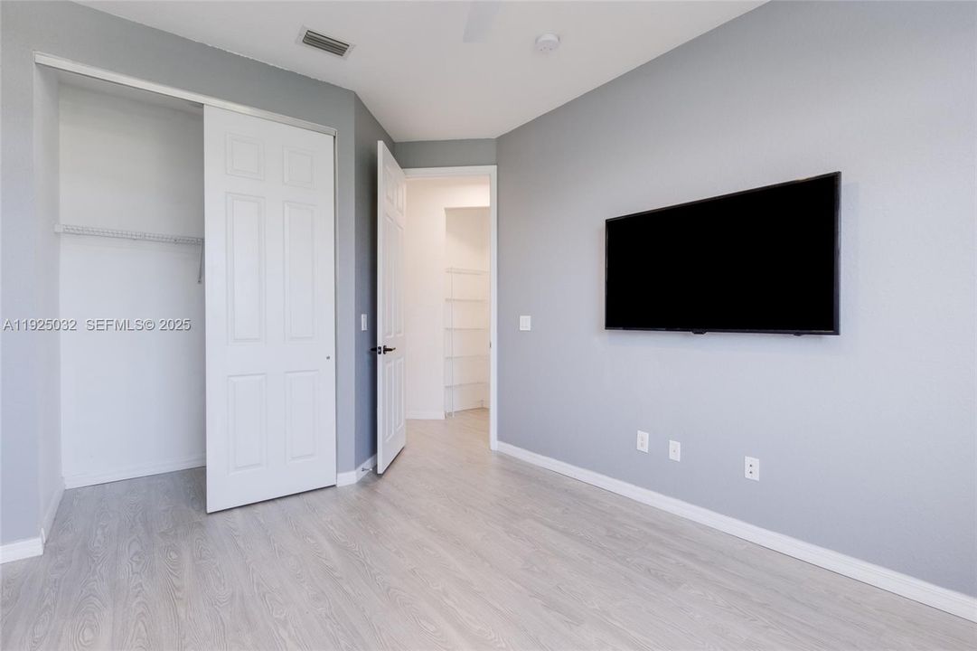 En Venta: $550,000 (3 camas, 2 baños, 1674 Pies cuadrados)