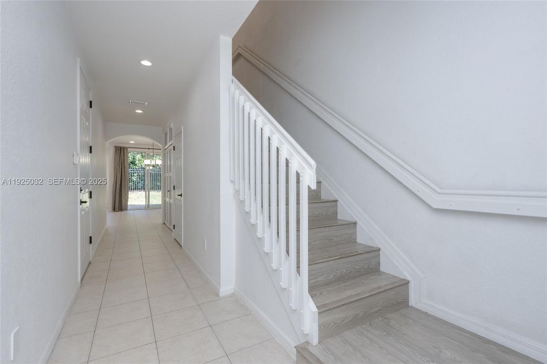 En Venta: $550,000 (3 camas, 2 baños, 1674 Pies cuadrados)