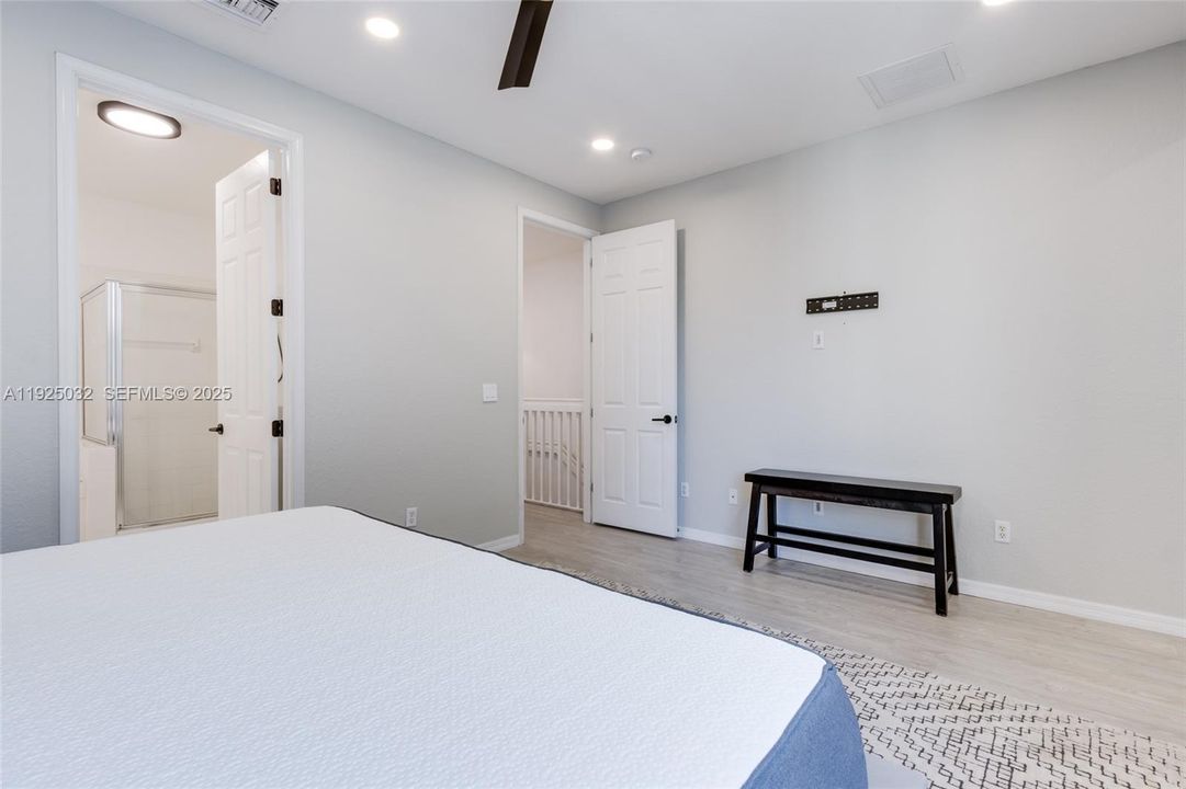 En Venta: $550,000 (3 camas, 2 baños, 1674 Pies cuadrados)