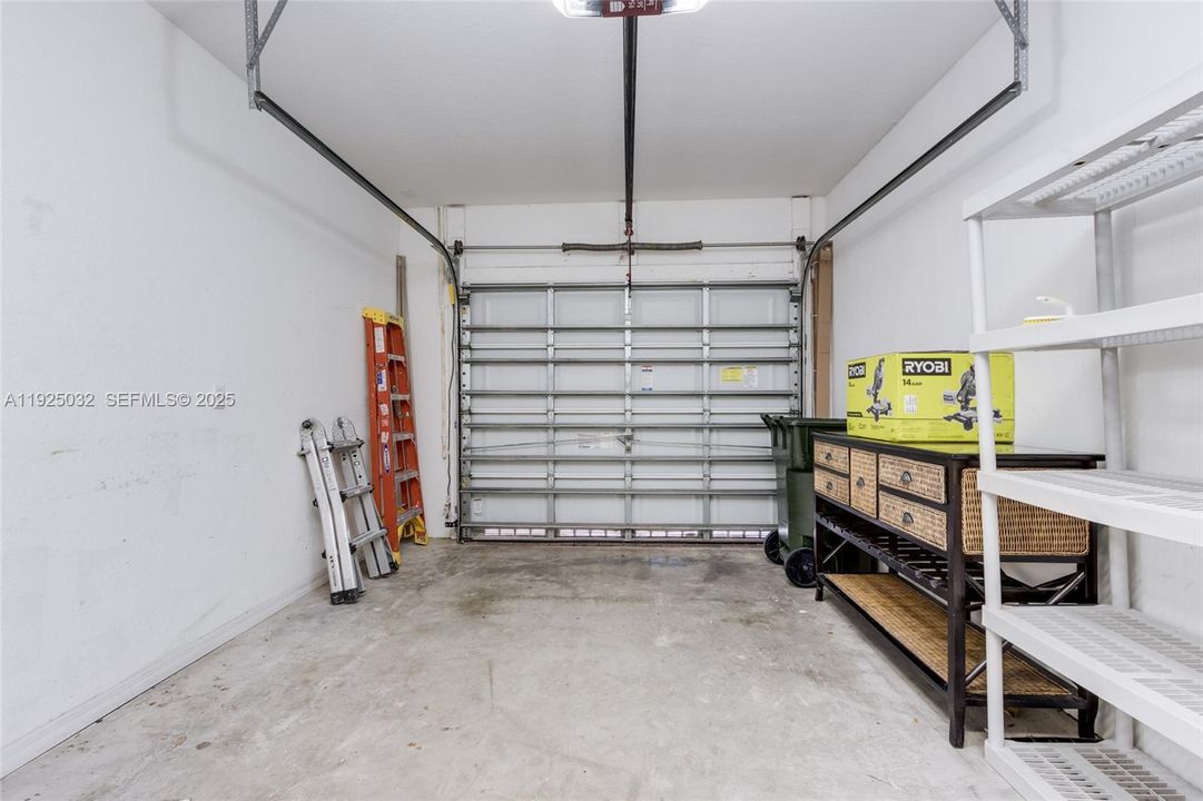 En Venta: $550,000 (3 camas, 2 baños, 1674 Pies cuadrados)