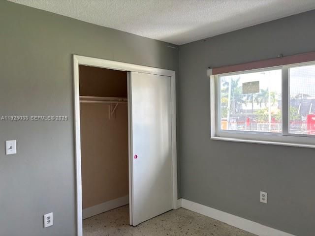 For Rent: $1,950 (2 beds, 1 baths, 689 Square Feet)