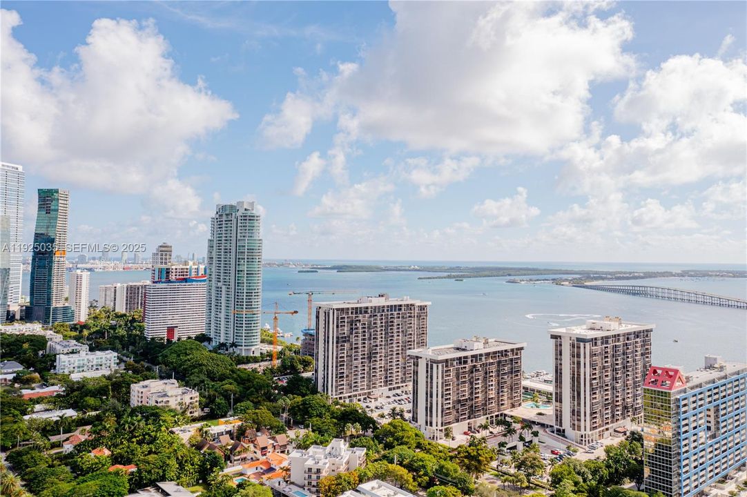 For Sale: $850,000 (2 beds, 2 baths, 1583 Square Feet)