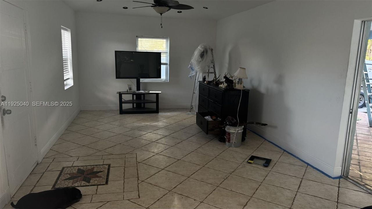 For Sale: $830,000 (3 beds, 2 baths, 1368 Square Feet)