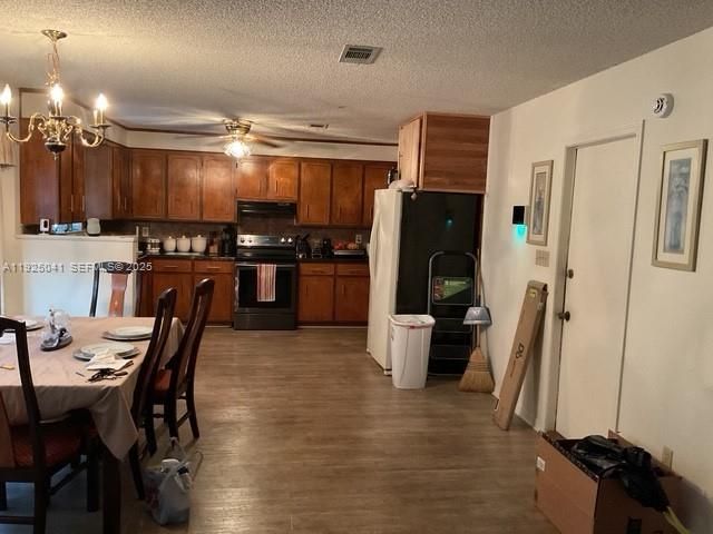 待售: $257,500 (3 贝兹, 2 浴室, 1591 平方英尺)