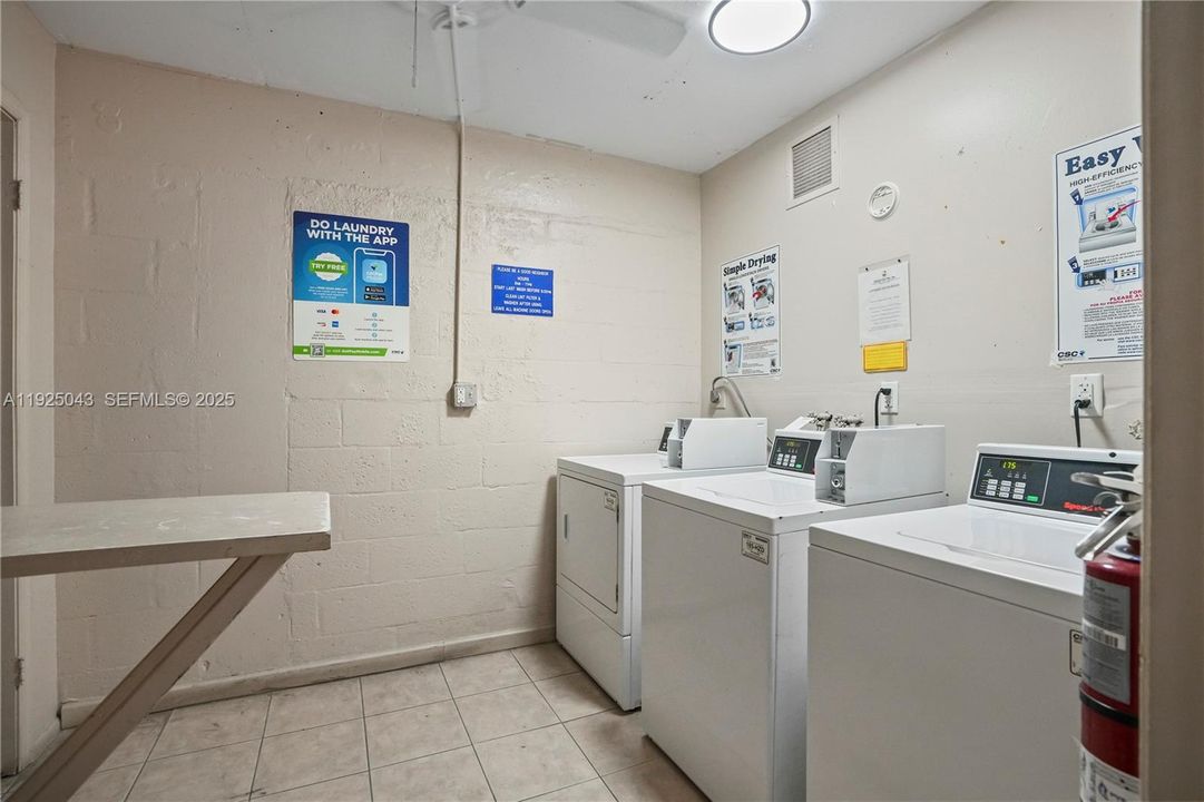 出租: $2,250 (2 贝兹, 2 浴室, 1035 平方英尺)