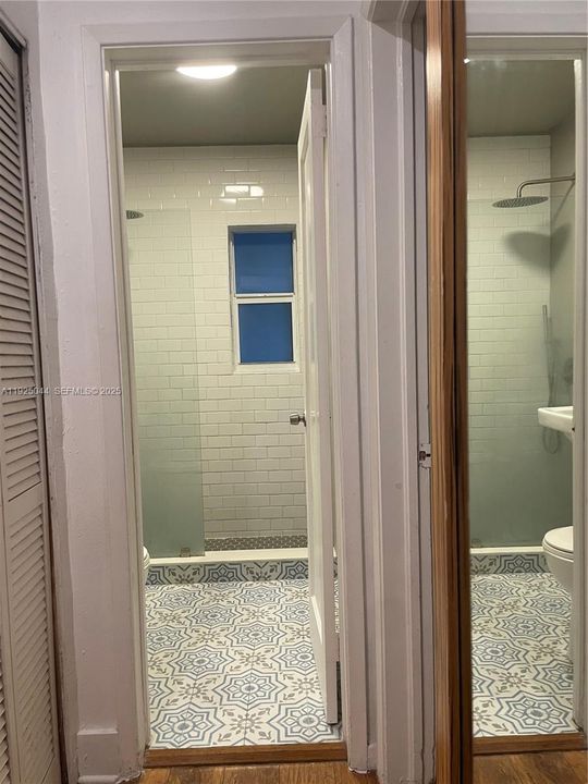 For Rent: $3,500 (3 beds, 1 baths, 1200 Square Feet)