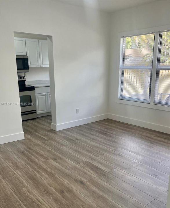 出租: $1,890 (1 贝兹, 1 浴室, 616 平方英尺)