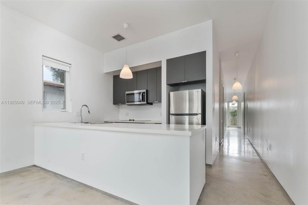 В аренду: $4,000 (3 спален, 2 ванн, 1500 Квадратных фут)