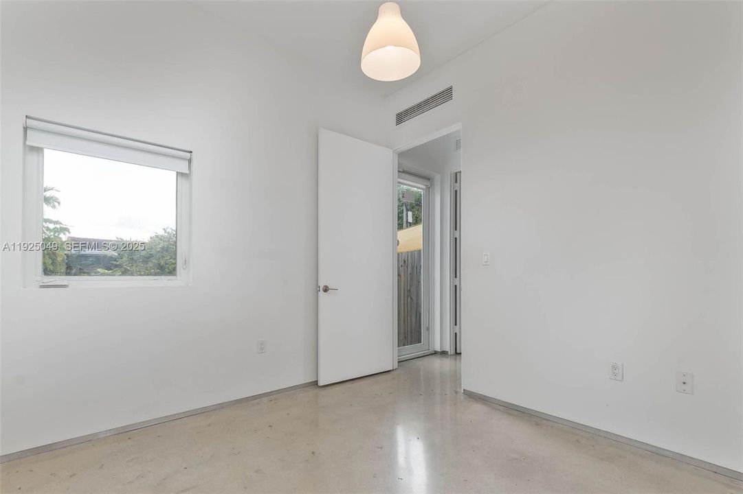 В аренду: $4,000 (3 спален, 2 ванн, 1500 Квадратных фут)