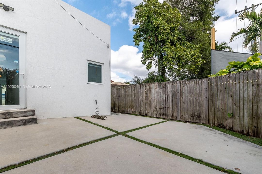 В аренду: $4,000 (3 спален, 2 ванн, 1500 Квадратных фут)