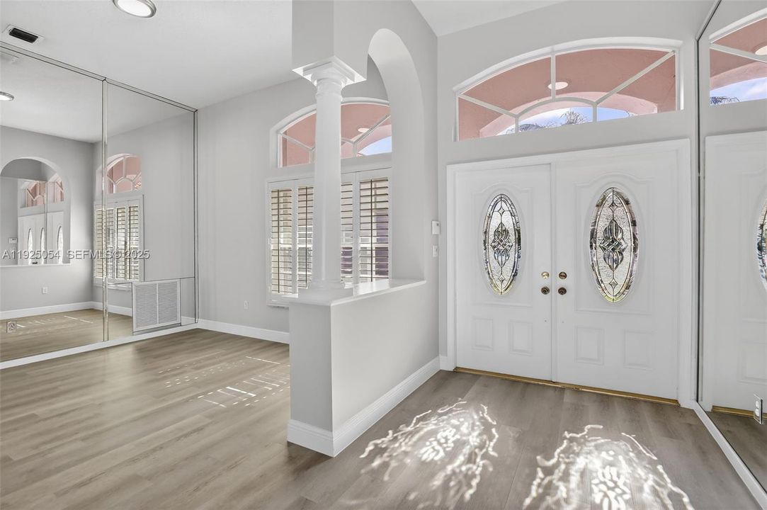 待售: $885,000 (4 贝兹, 3 浴室, 2444 平方英尺)