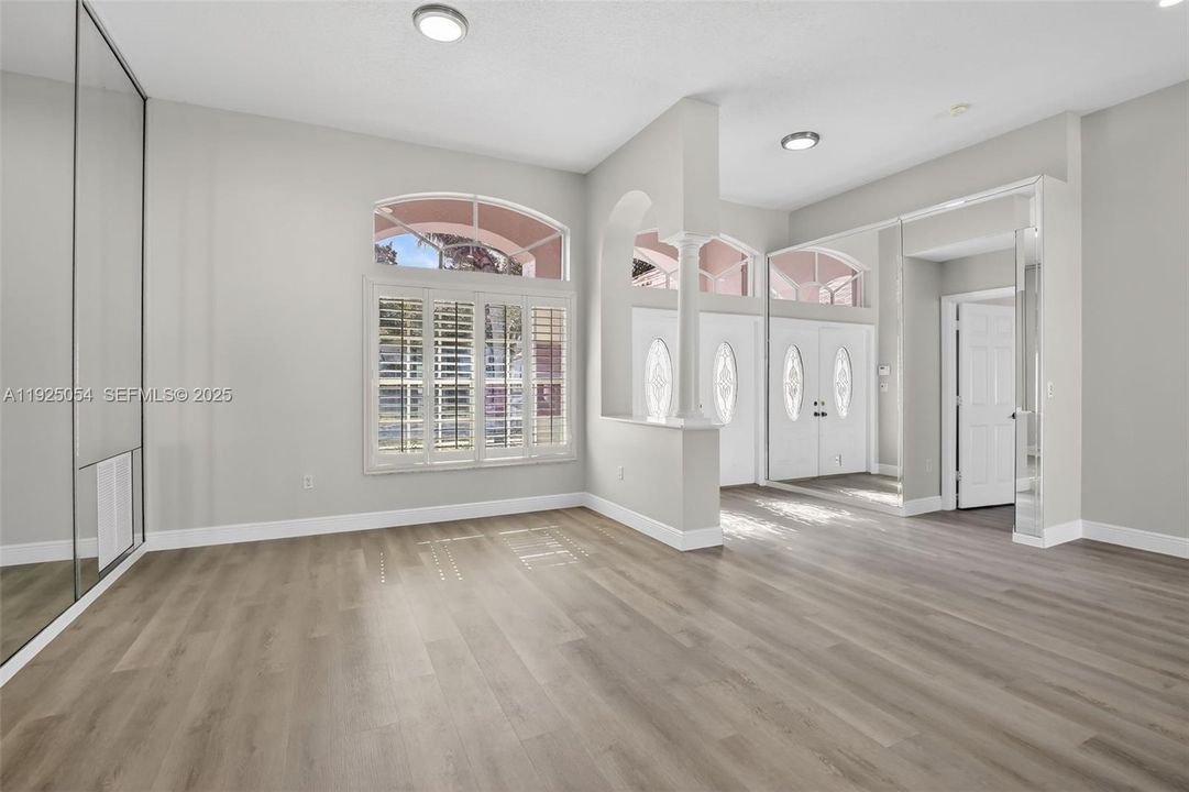 待售: $885,000 (4 贝兹, 3 浴室, 2444 平方英尺)