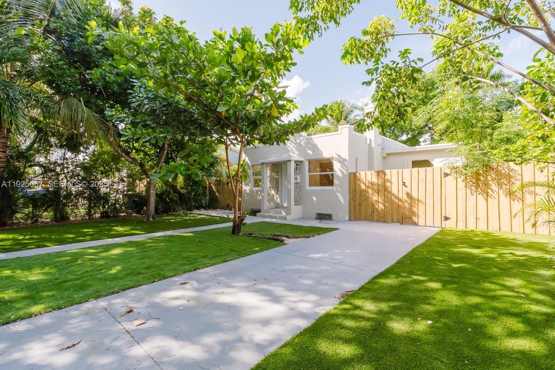 For Sale: $529,000 (3 beds, 2 baths, 1539 Square Feet)