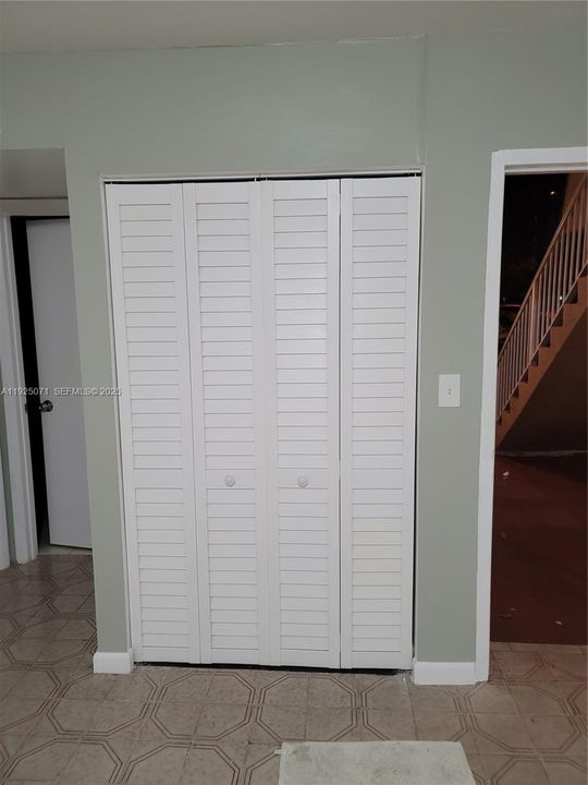 В аренду: $2,100 (2 спален, 1 ванн, 770 Квадратных фут)