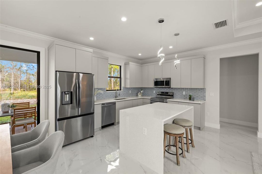 En Venta: $487,900 (3 camas, 2 baños, 1519 Pies cuadrados)