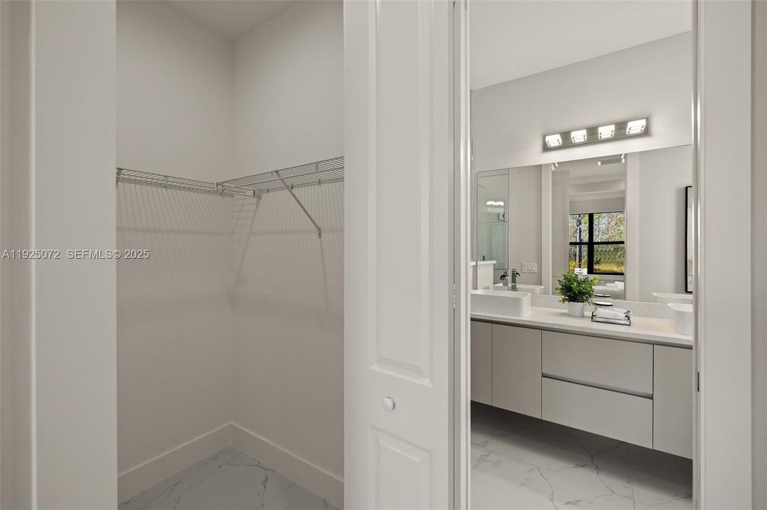 En Venta: $487,900 (3 camas, 2 baños, 1519 Pies cuadrados)