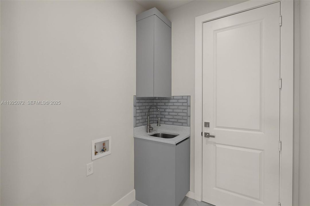 En Venta: $487,900 (3 camas, 2 baños, 1519 Pies cuadrados)