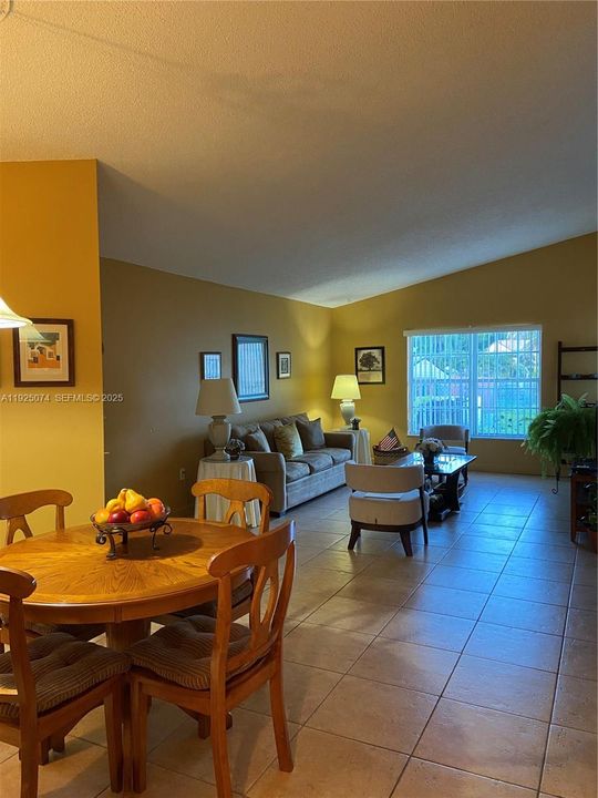 For Rent: $2,700 (3 beds, 2 baths, 1322 Square Feet)