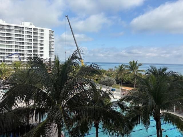 For Rent: $5,400 (2 beds, 2 baths, 1024 Square Feet)