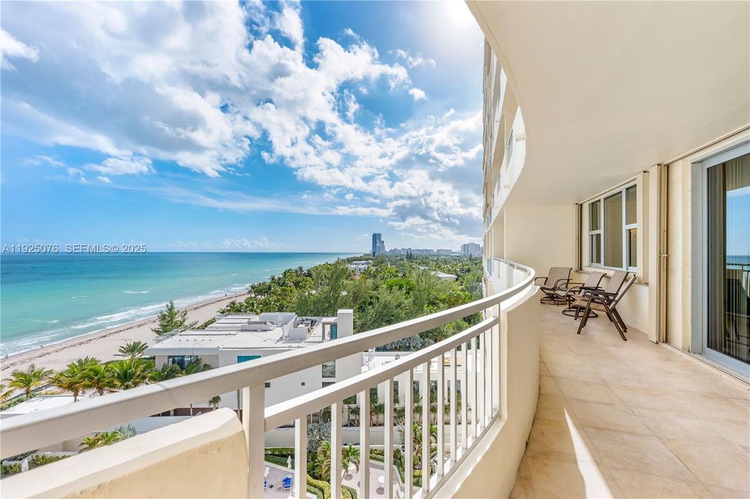 For Sale: $749,000 (2 beds, 2 baths, 1165 Square Feet)