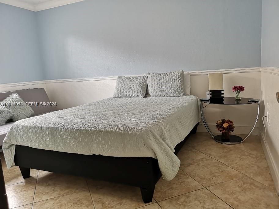 出租: $3,400 (3 贝兹, 2 浴室, 1571 平方英尺)