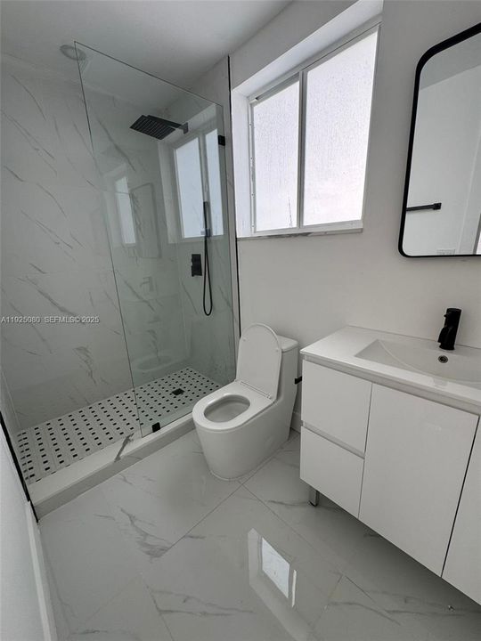 For Rent: $2,000 (1 beds, 1 baths, 3836 Square Feet)