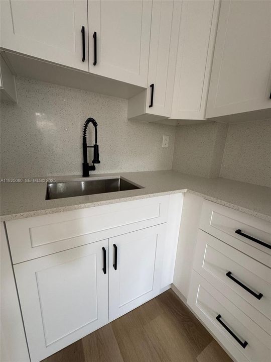 For Rent: $2,000 (1 beds, 1 baths, 3836 Square Feet)