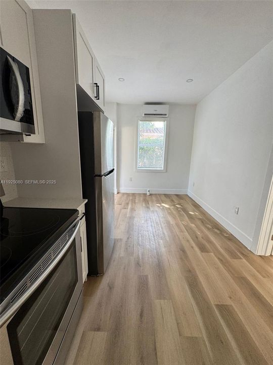 For Rent: $2,000 (1 beds, 1 baths, 3836 Square Feet)