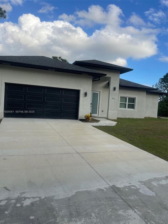 В аренду: $2,500 (4 спален, 3 ванн, 2372 Квадратных фут)