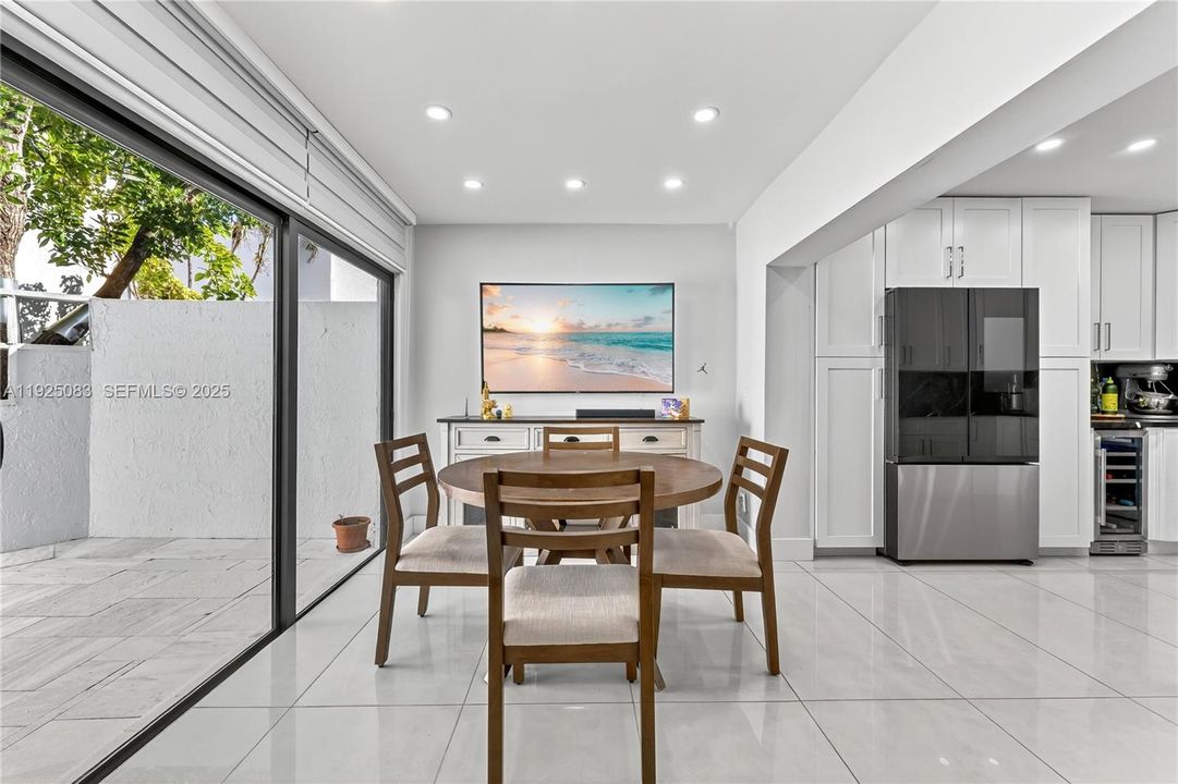 待售: $578,000 (3 贝兹, 3 浴室, 1365 平方英尺)