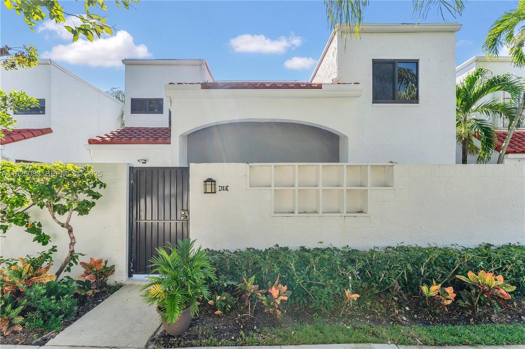 待售: $578,000 (3 贝兹, 3 浴室, 1365 平方英尺)