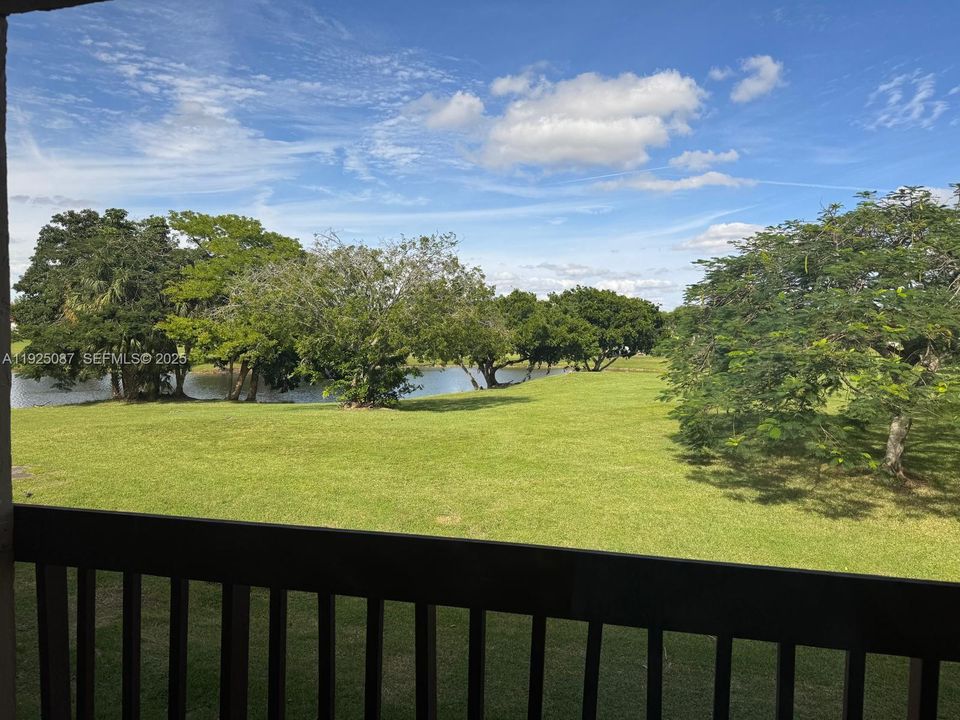 For Rent: $2,500 (2 beds, 2 baths, 1520 Square Feet)