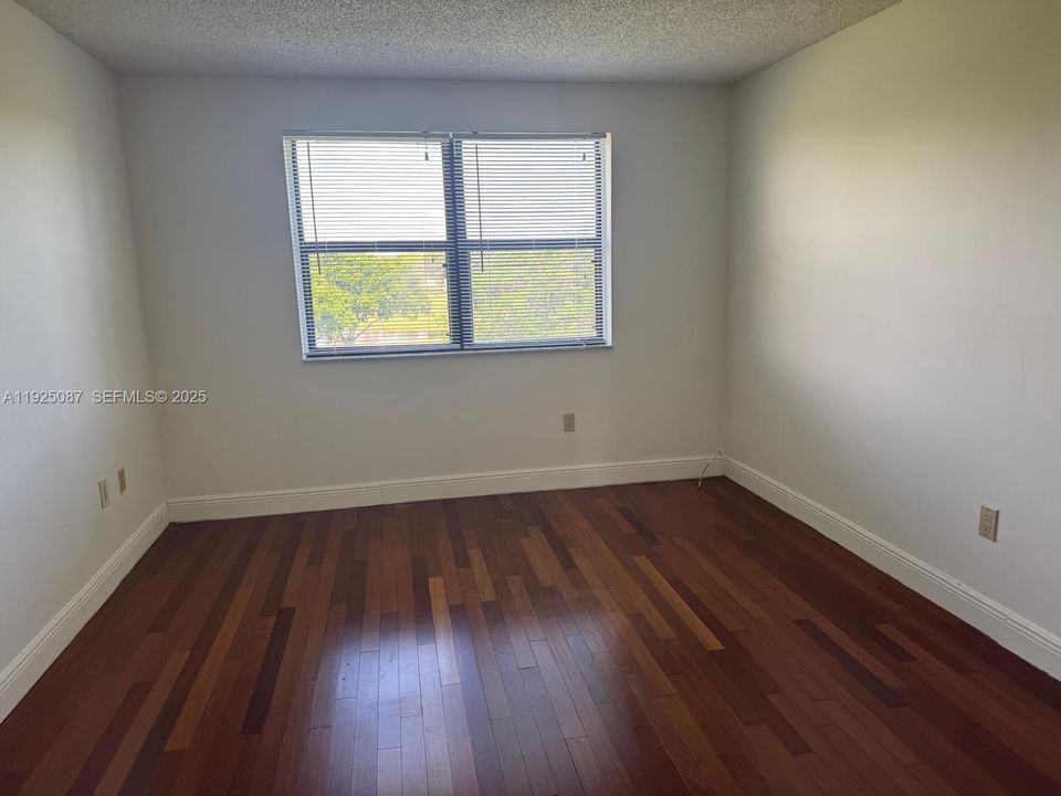 For Rent: $2,500 (2 beds, 2 baths, 1520 Square Feet)