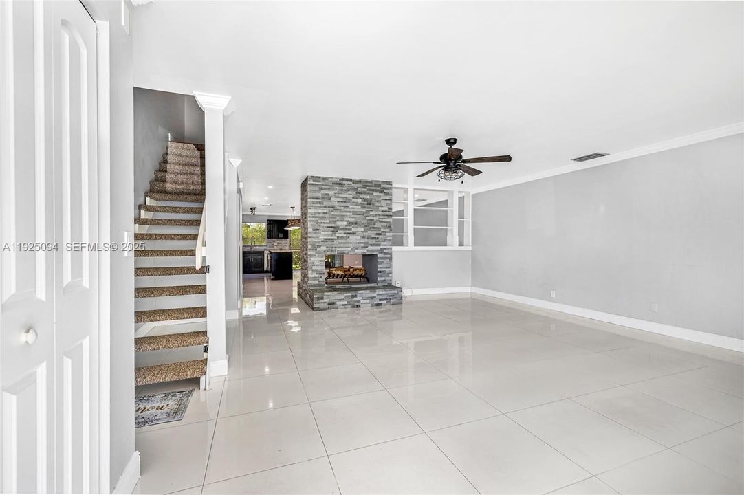 For Rent: $3,000 (3 beds, 2 baths, 1720 Square Feet)