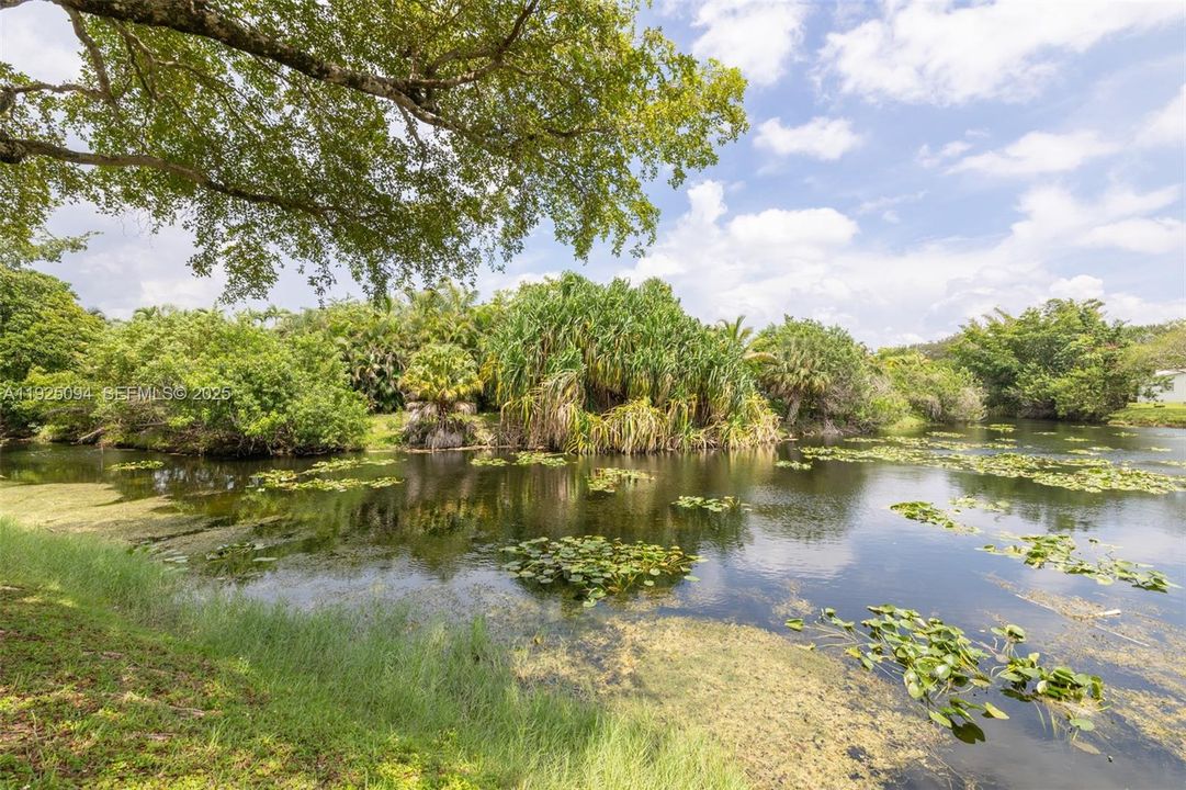 For Rent: $3,000 (3 beds, 2 baths, 1720 Square Feet)