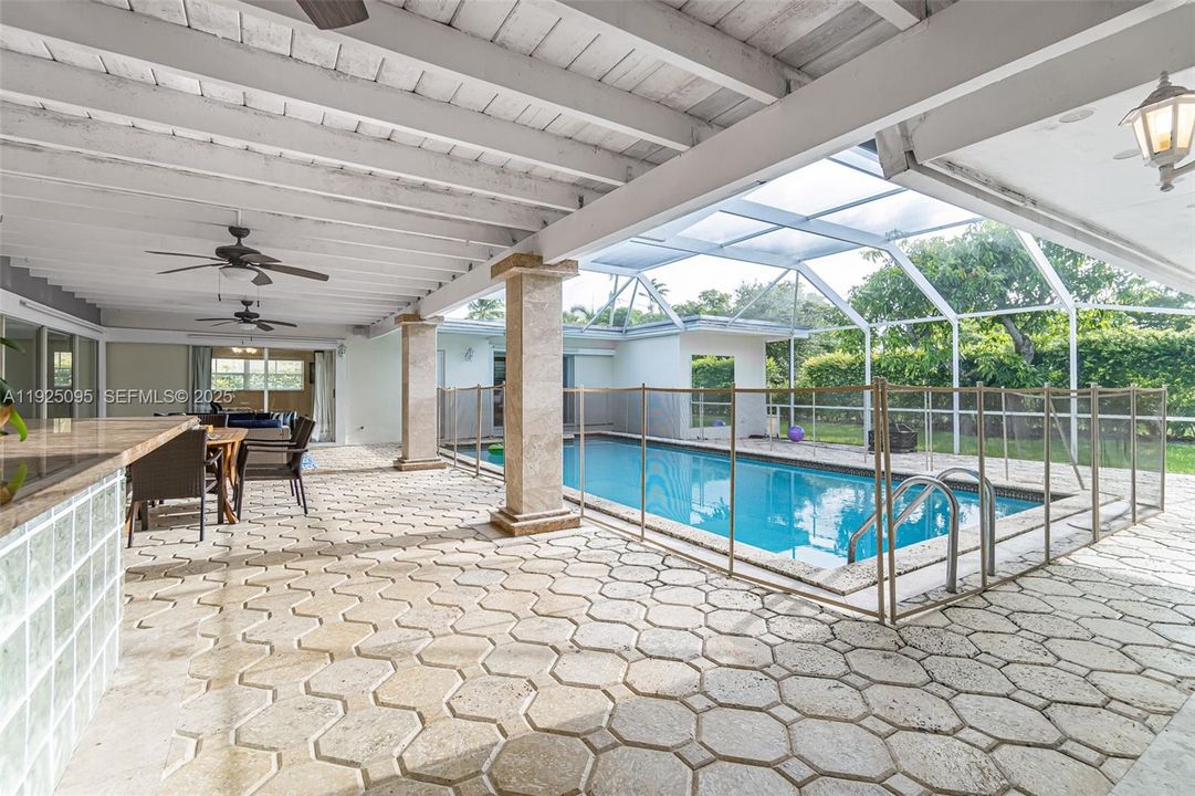 For Rent: $6,500 (3 beds, 2 baths, 1975 Square Feet)