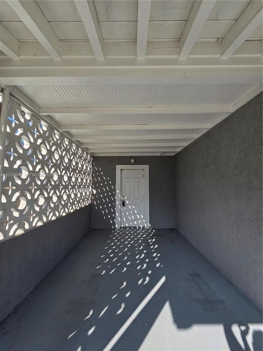 For Rent: $2,450 (3 beds, 1 baths, 1128 Square Feet)