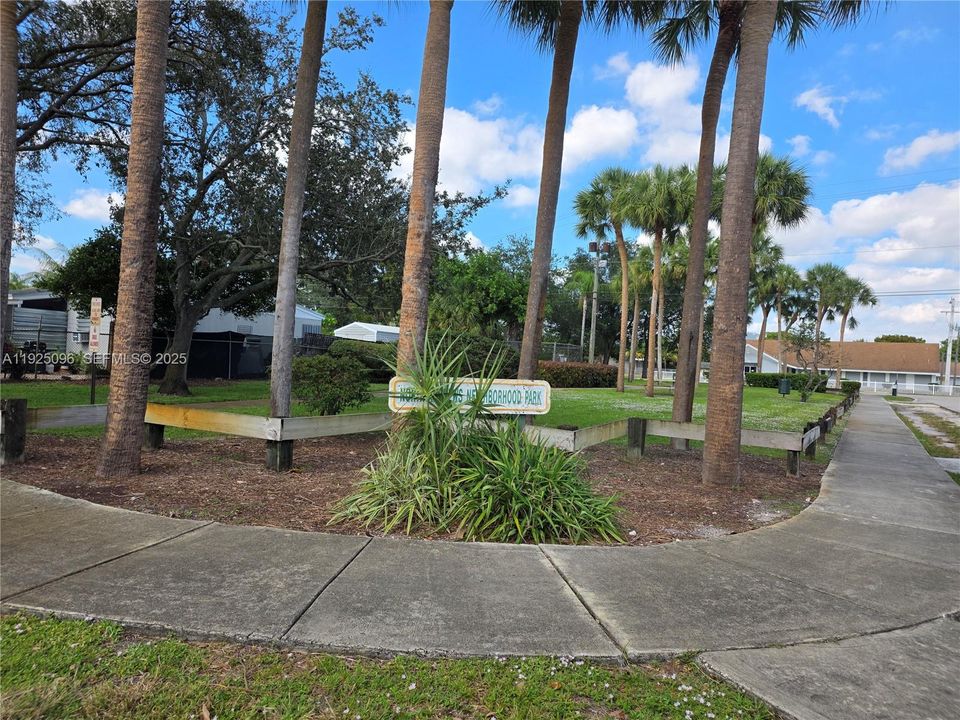 En Renta: $2,450 (3 camas, 1 baños, 1128 Pies cuadrados)