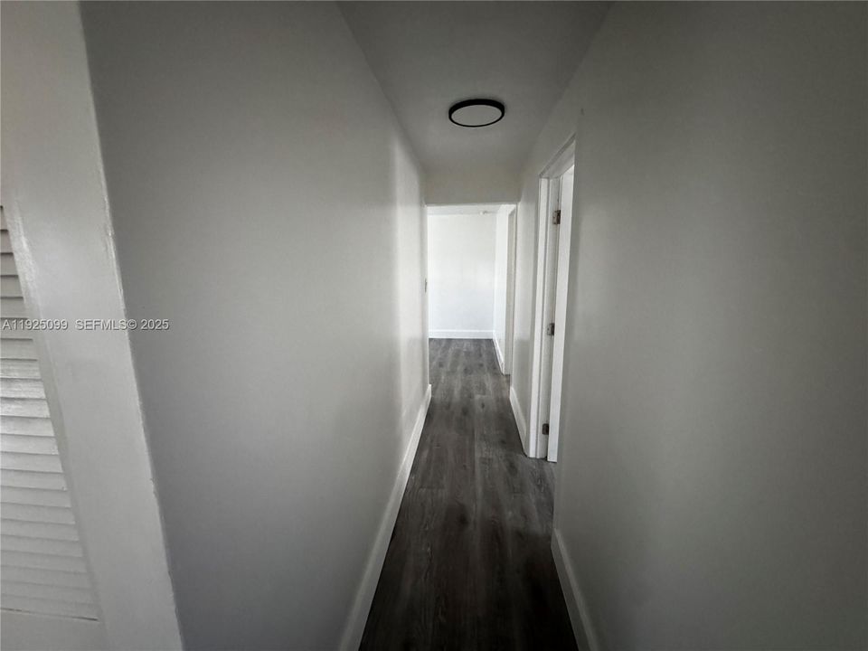 For Rent: $1,800 (2 beds, 1 baths, 2280 Square Feet)