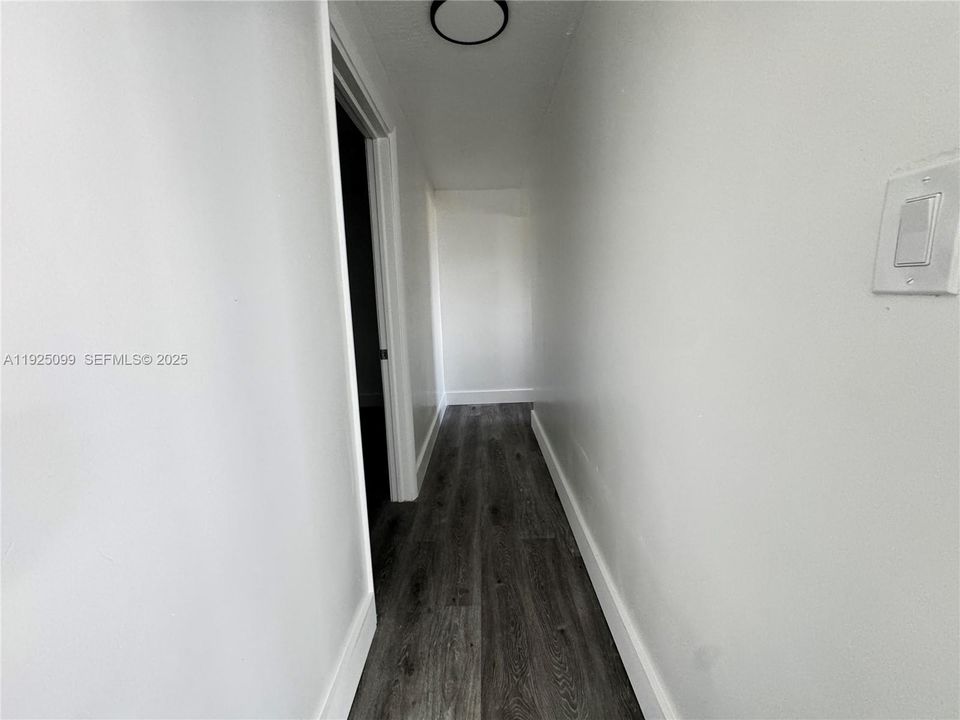 For Rent: $1,800 (2 beds, 1 baths, 2280 Square Feet)
