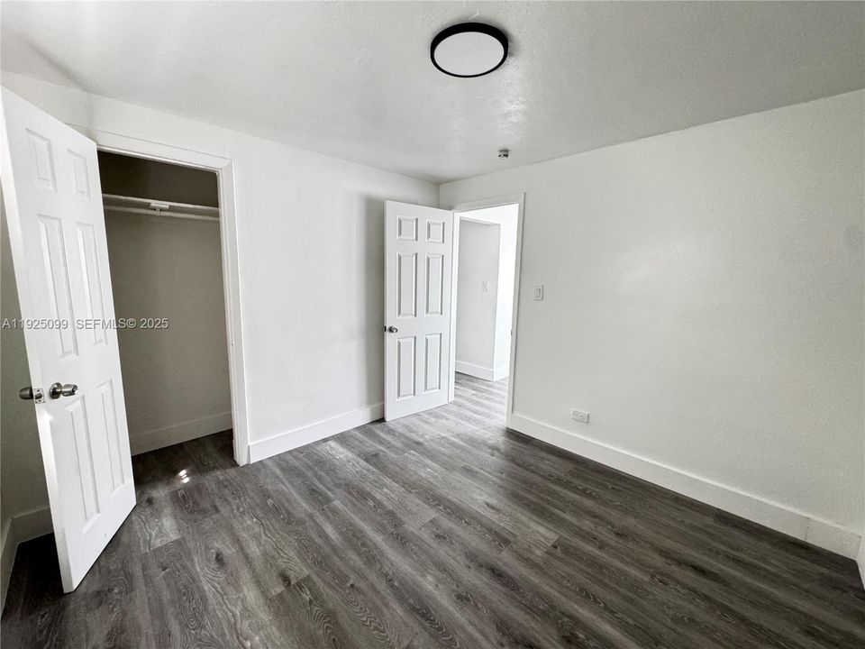 For Rent: $1,800 (2 beds, 1 baths, 2280 Square Feet)